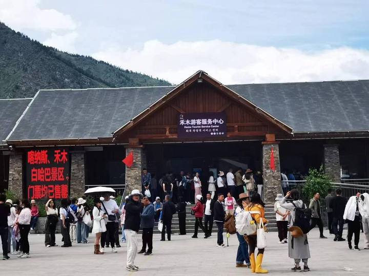 雨后的空气和栈道的松果去阿勒泰旅游的人回来了成了“夸夸”_大众网(图11)