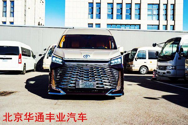 2025款丰田海狮6座带卫生间版现车(图1)